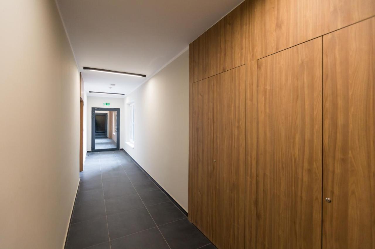 Luksusowy Apartament Przy Targach Poznan Exterior foto